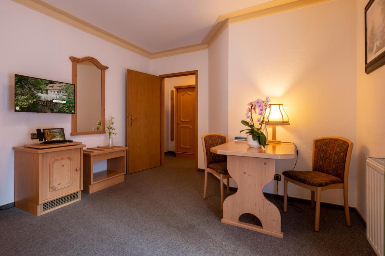 Zur Margarethenmuehle - Landgasthof Und Waldhotel Rosswein Buitenkant foto