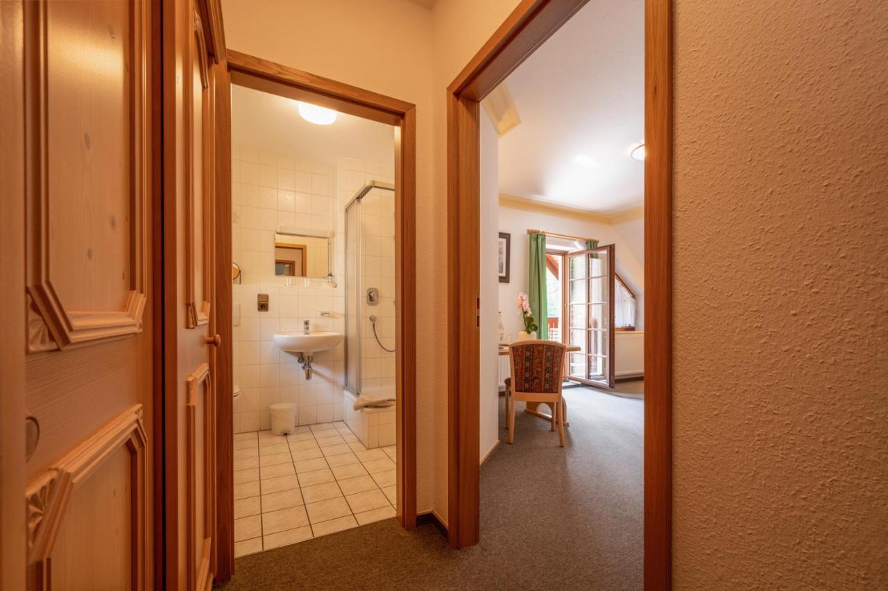 Zur Margarethenmuehle - Landgasthof Und Waldhotel Rosswein Buitenkant foto